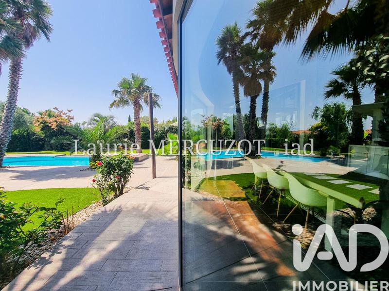 Maison - 260 m² - 7 pièces