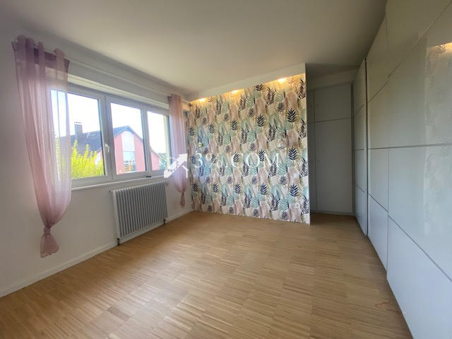 Propriété - 240 m² - 5 pièces