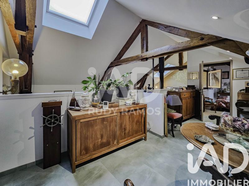 Maison de maîtres - 300 m² - 12 pièces