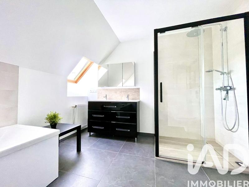 Maison - 114 m² - 6 pièces