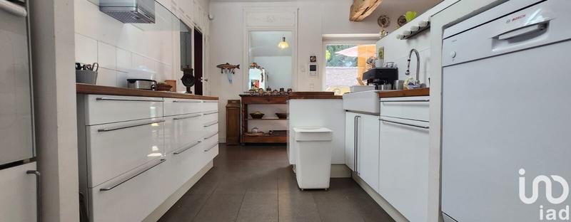 Maison - 270 m² - 7 pièces