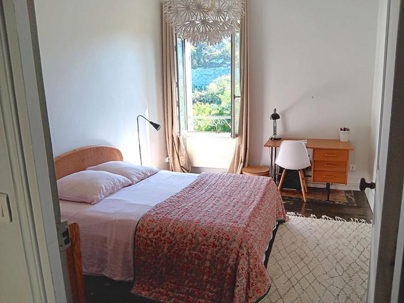 Maison - 200 m² - 8 pièces