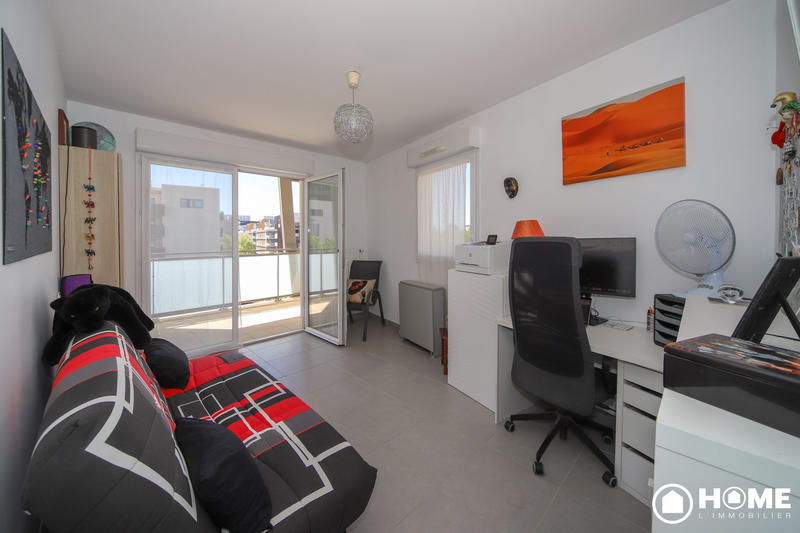 Appartement - 80 m² - 4 pièces