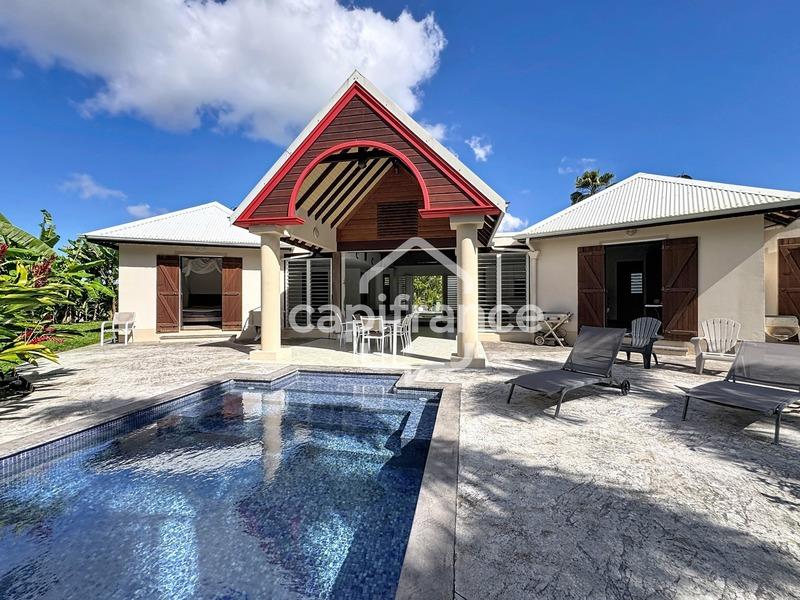 Villa - 280 m² - 8 pièces