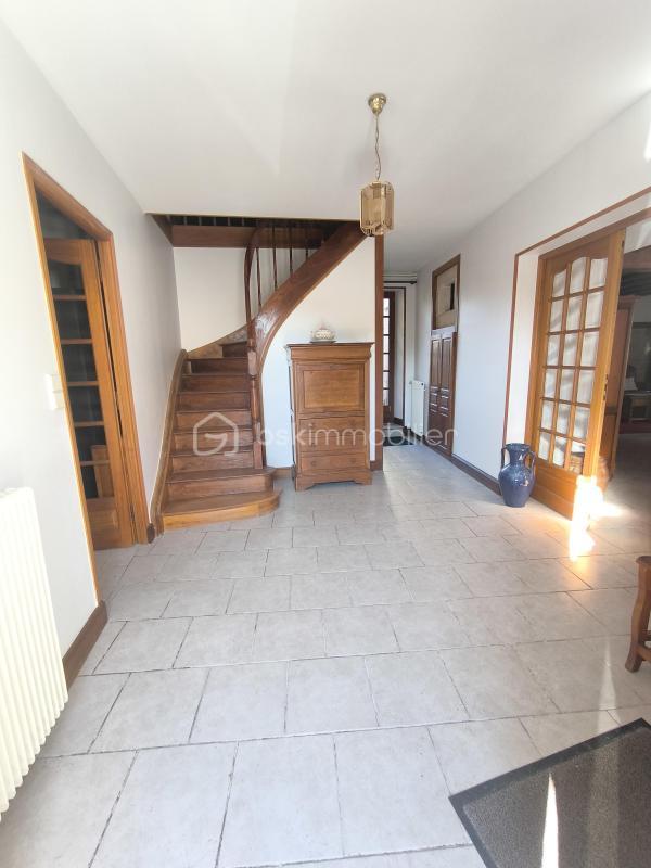 Demeure - 199 m² - 12 pièces