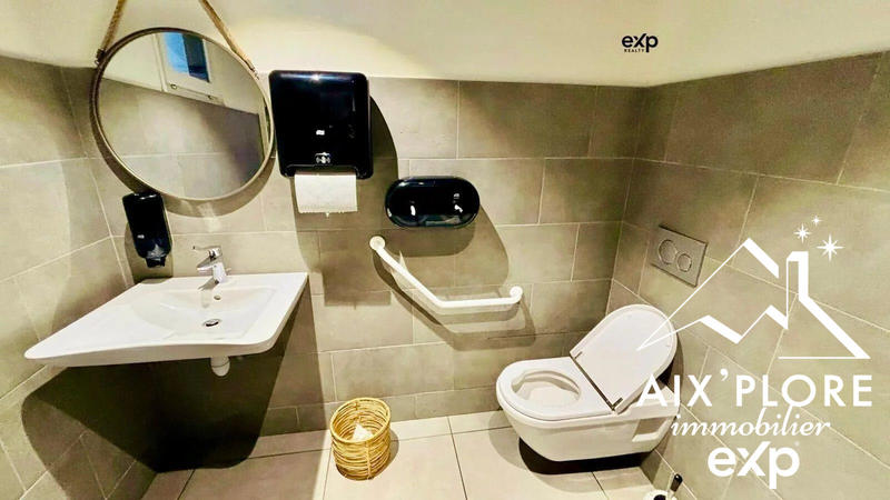 Fonds de commerce - Magasins - 1 118 m²