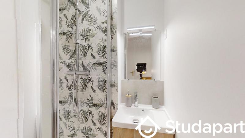 Chambre - 9 m² - 1 pièce