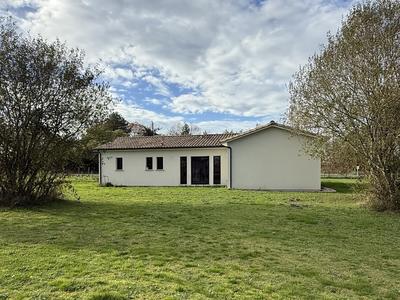 Maison contemporaine - 104 m² - 4 pièces