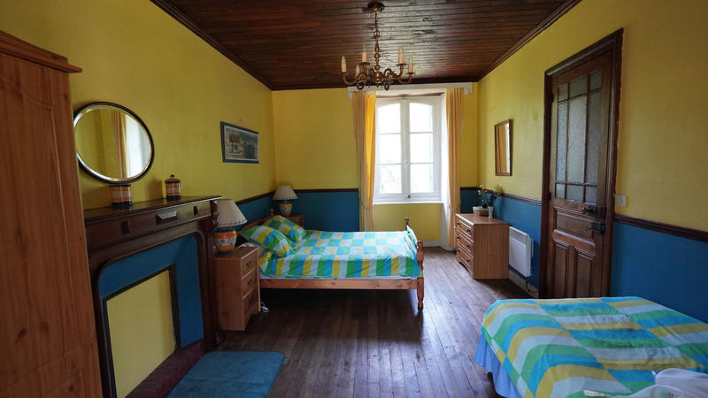 Maison - 380 m² - 20 pièces