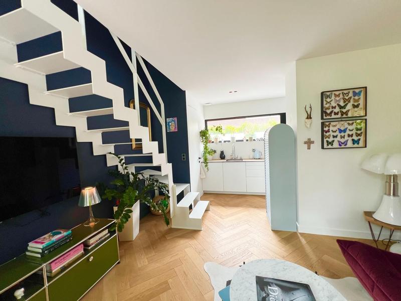 Maison - 255 m² - 9 pièces