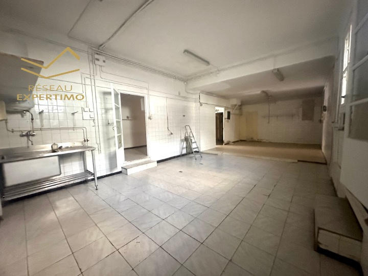 Local commercial - 130 m²