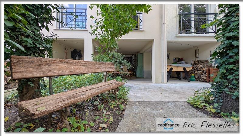 Maison - 208 m² - 9 pièces