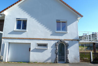 Maison - 150 m² - 8 pièces