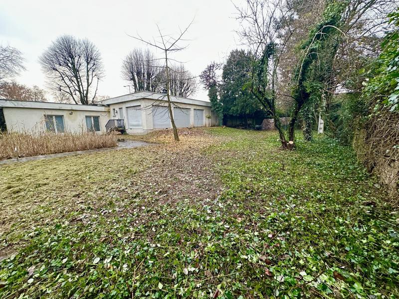 Local d'activités - 132 m²