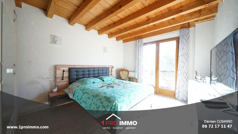 Maison - 200 m² - 5 pièces