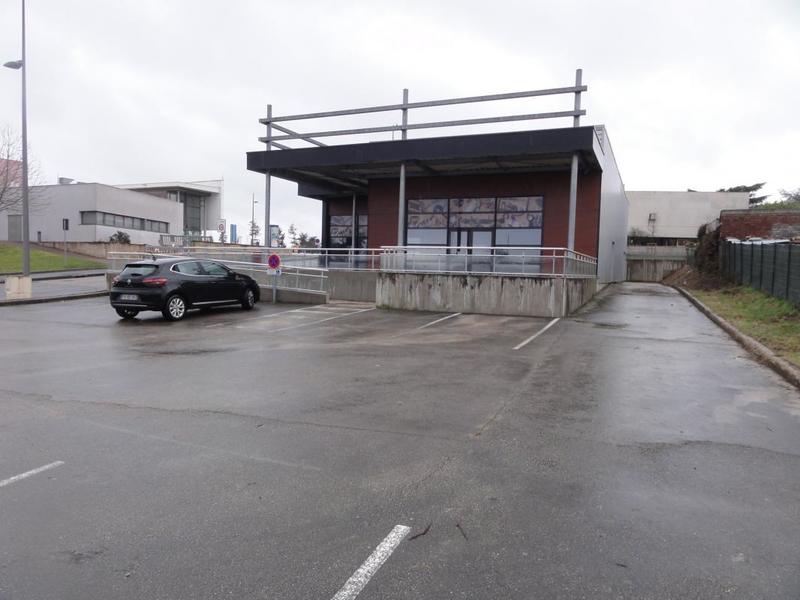 Local commercial - 355 m²