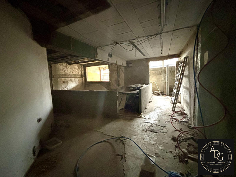 Local d'activités - 525 m²