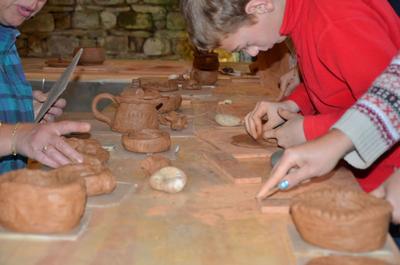 Atelier poterie néolithique (6-12 ans)