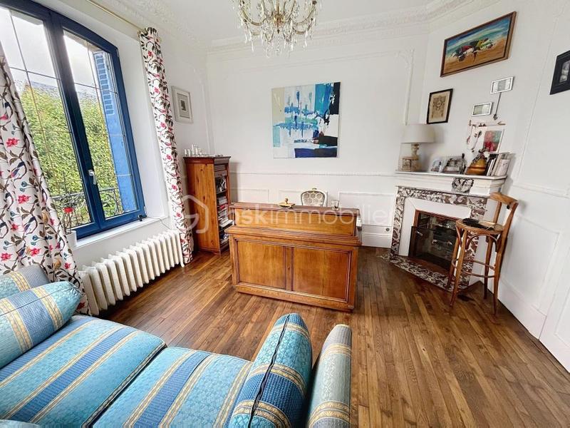 Maison de maîtres - 181 m² - 7 pièces