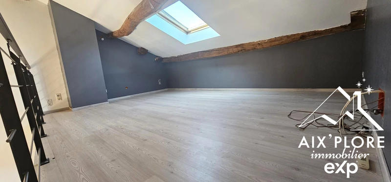 Maison - 224 m² - 7 pièces
