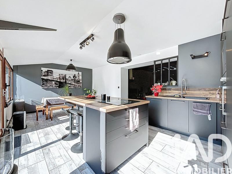 Maison - 146 m² - 6 pièces