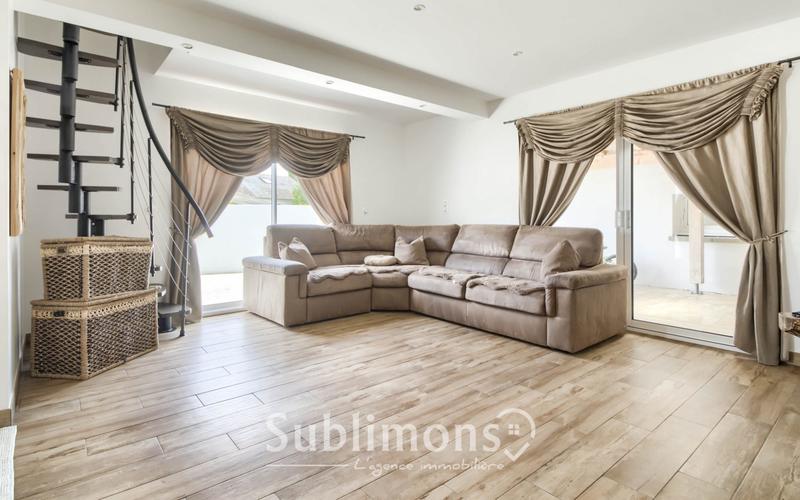 Maison - 90 m² - 4 pièces