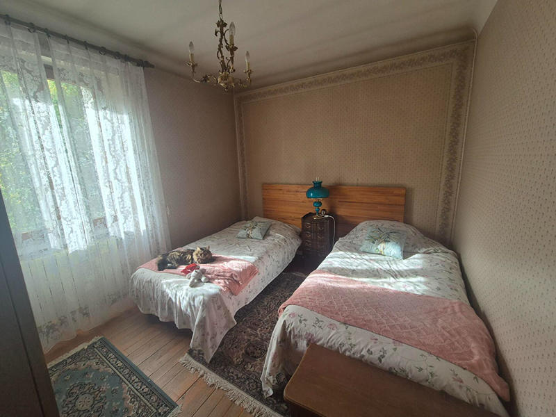 Maison - 188 m² - 10 pièces