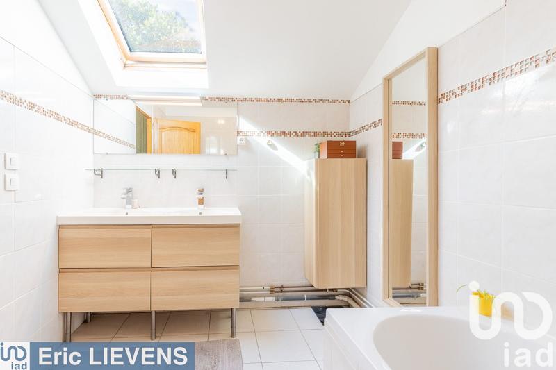 Maison - 92 m² - 6 pièces