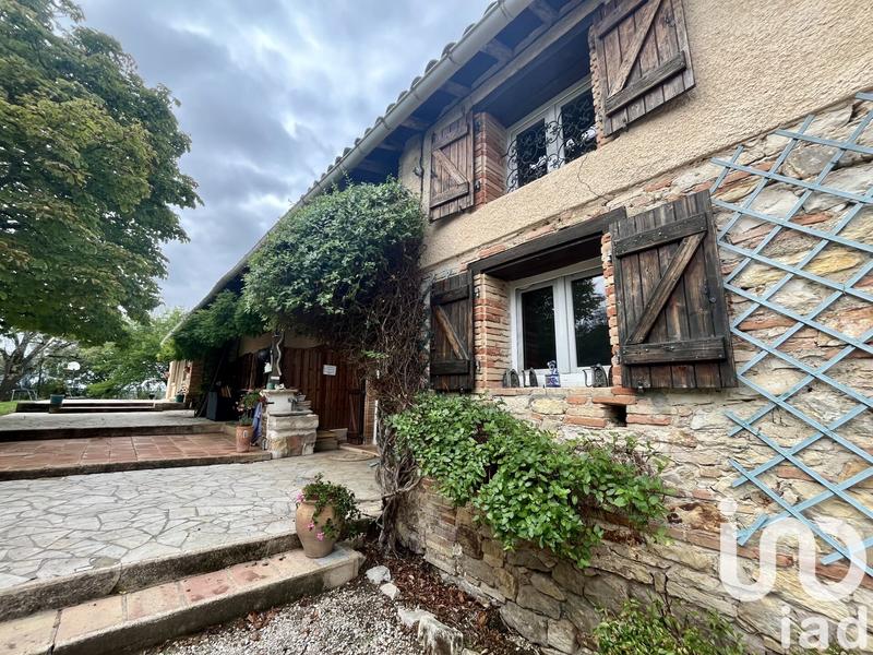 Maison - 297 m² - 9 pièces