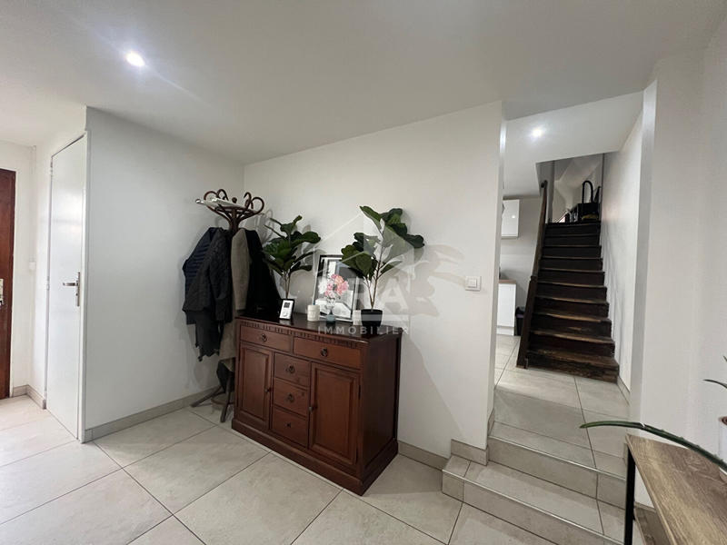 Maison - 161 m² - 5 pièces