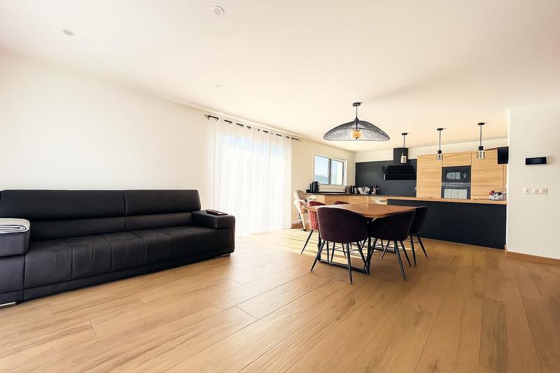 Maison contemporaine - 100 m² - 4 pièces