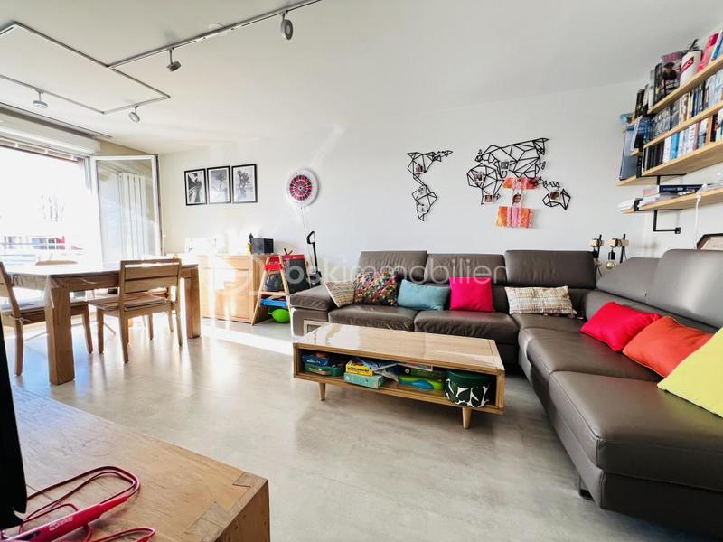 Appartement - 64 m² - 3 pièces