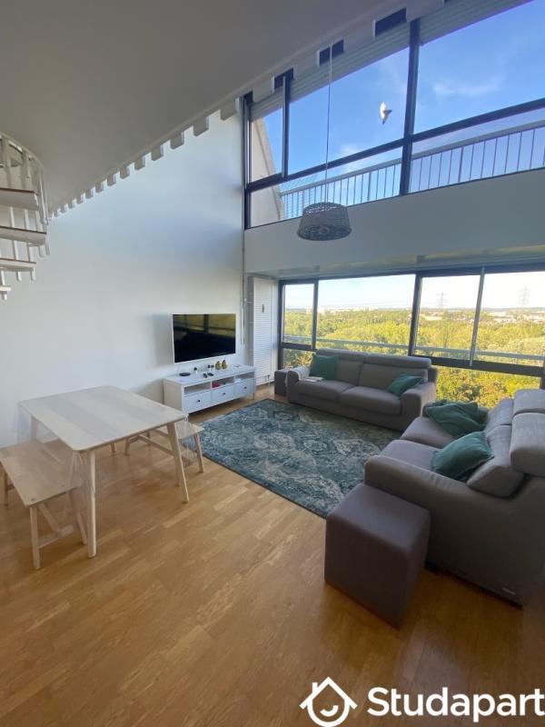 Chambre - 13 m² - 1 pièce