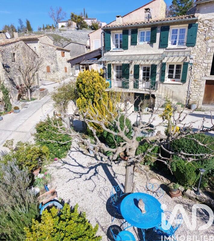 Maison de village - 110 m² - 4 pièces