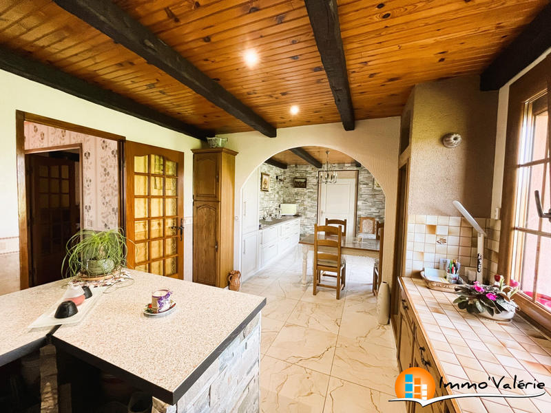 Villa - 280 m² - 10 pièces