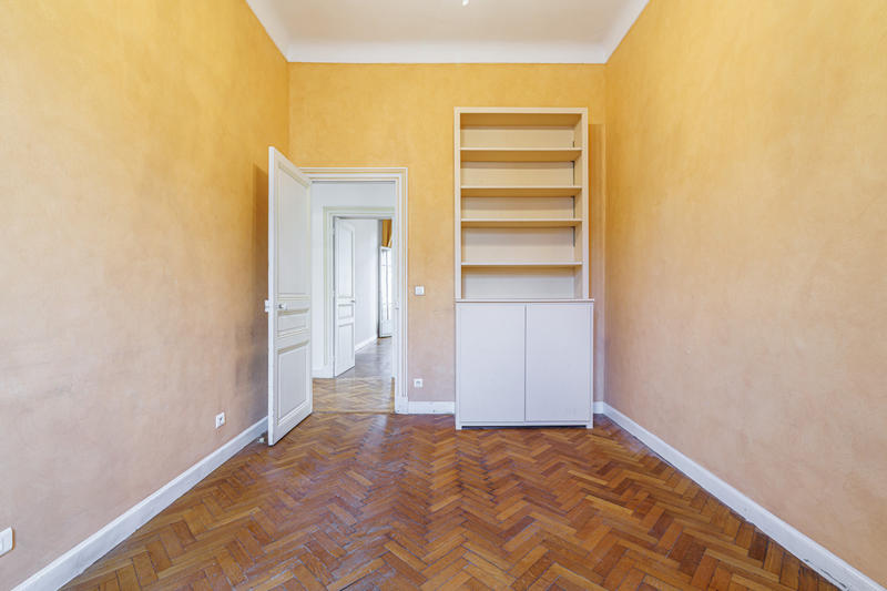 Appartement - 154 m² - 6 pièces