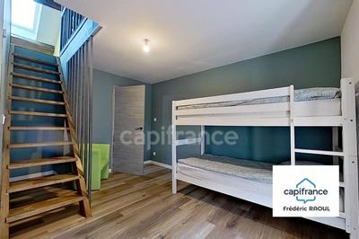 Propriété - 259 m² - 8 pièces