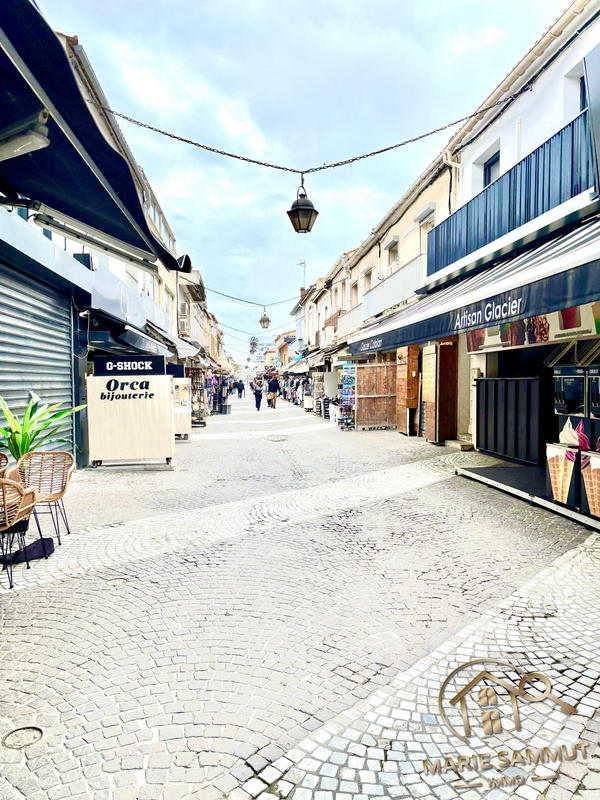 Local commercial - 73 m² - 1 pièce