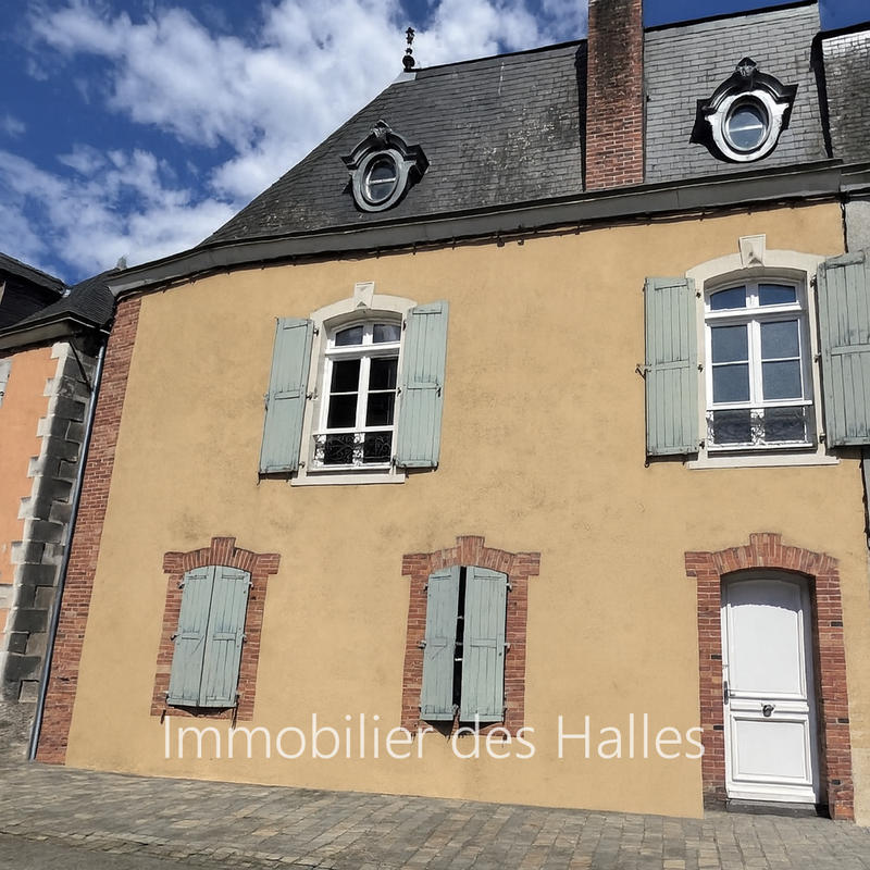 Maison - 176 m² - 9 pièces