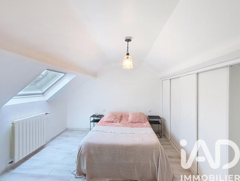 Maison - 217 m² - 9 pièces