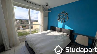 Chambre - 10 m² - 1 pièce