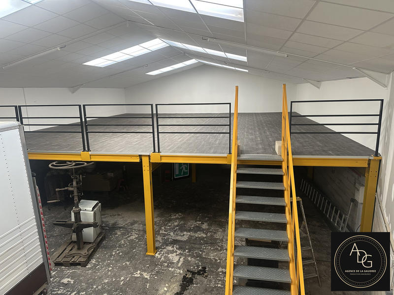 Local d'activités - 280 m²