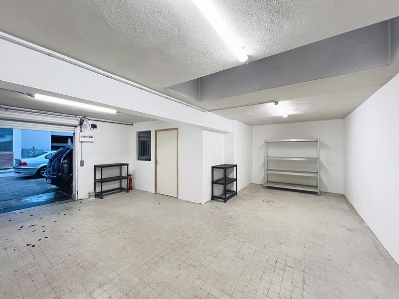 Parking / Garage - 35 m²