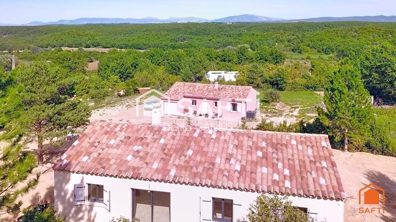 Maison - 99 m² - 5 pièces