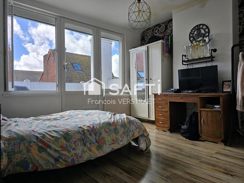 Maison de ville - 217 m² - 9 pièces