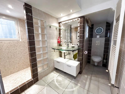 Appartement - 75 m² - 3 pièces