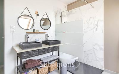 Maison - 100 m² - 4 pièces