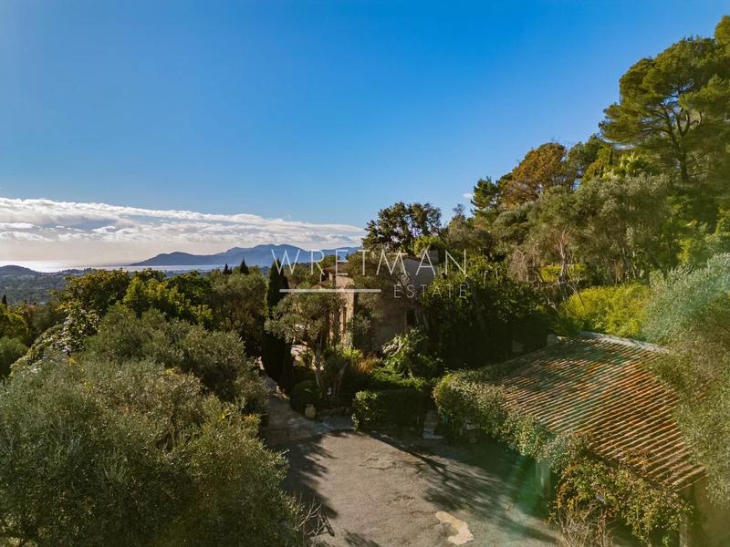 Villa - 407 m² - 11 pièces