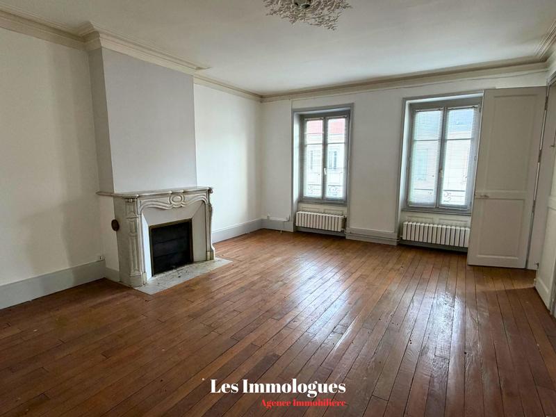 Appartement - 122 m² - 4 pièces