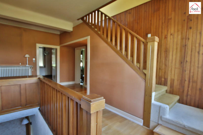 Maison - 352 m² - 16 pièces